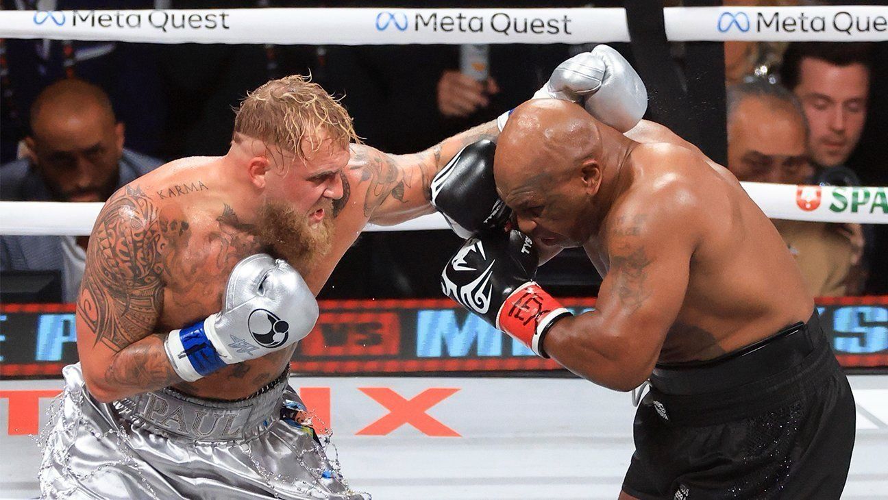legenda tinju mike tyson kalah poin dari jake paul 80985