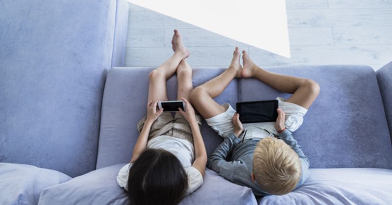 let the children have social media account but parents do not lose the control 43243
