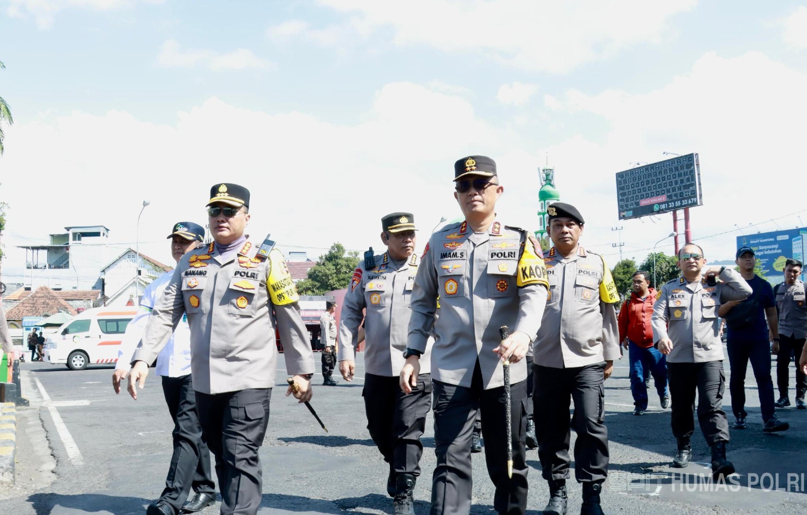 long weekend saat wwf berlangsung polda jatim tambah personel di pelabuhan ketapang 74228