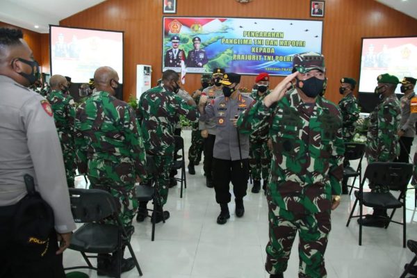 mantapkan sinergi panglima tni dan kapolri bakar semangat satgas nemangkawi 30664