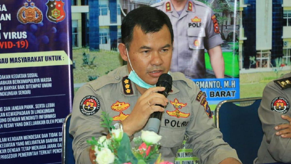 medical oxygen stocks depleted west sumatra regional police investigated alleged hoarding 40866