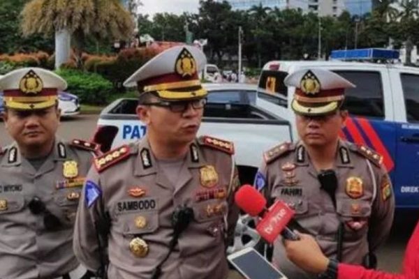 melonjaknya kasus covid 19 street race ditunda polda metro ajak komunitas balap suntik vaksinasi booster 23378