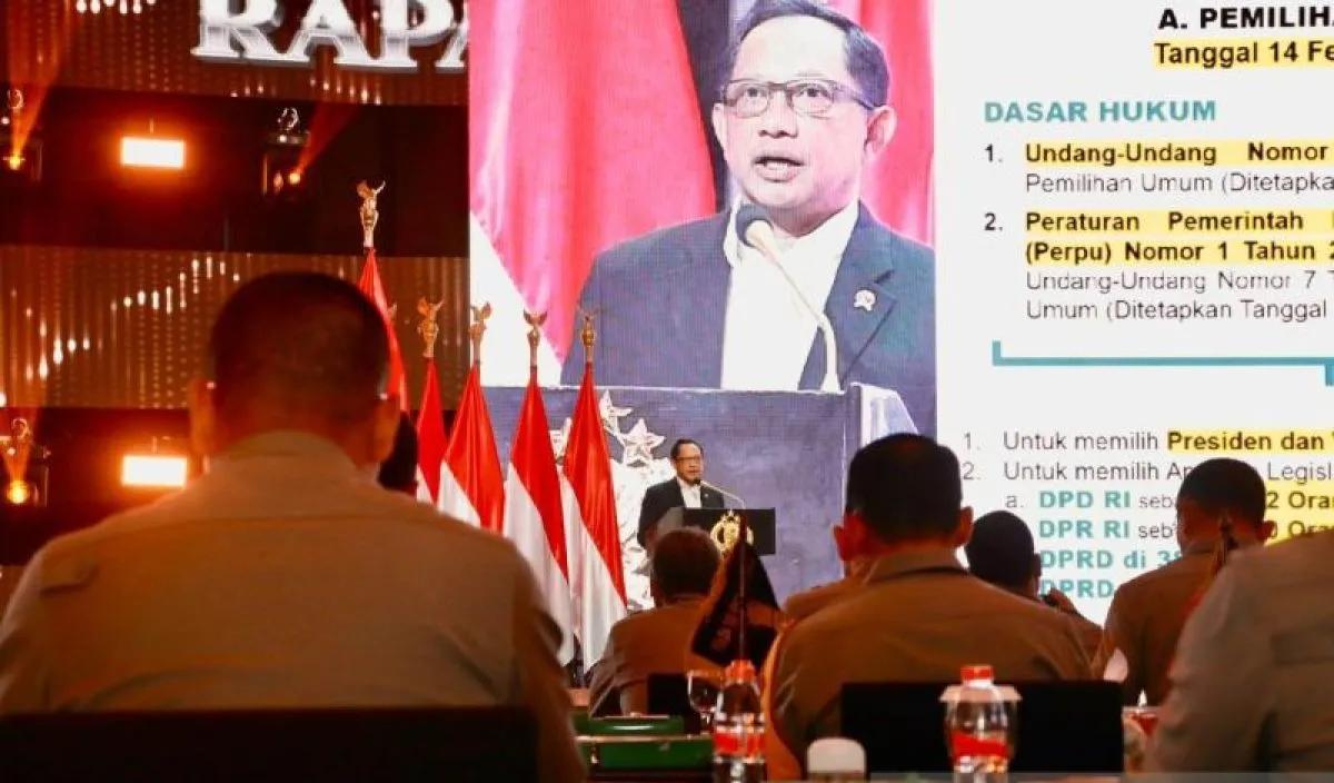 mendagri tito apresiasi polri yang berhasil amankan pemilu 2024 70849