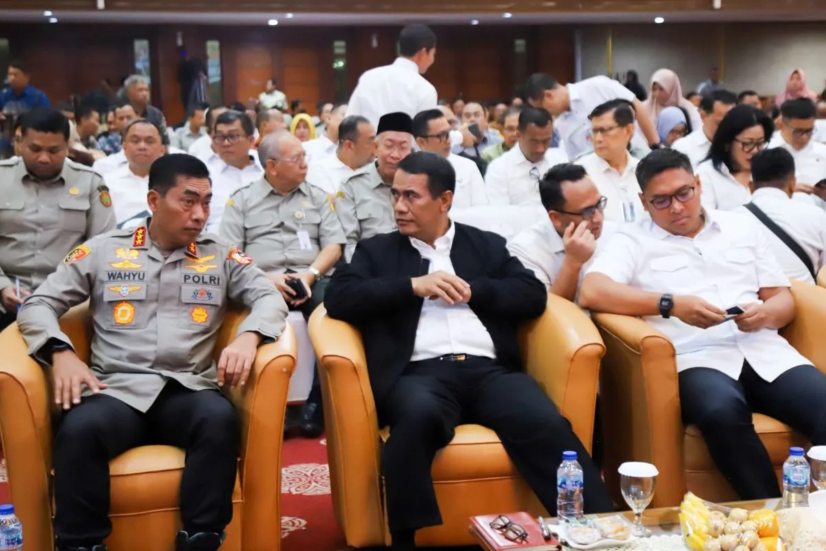 menhan tegaskan pentingnya peran polri mengawal penyerapan gabah petani 83992