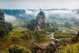 menikmati keindahan ngarai sianok di sumatera barat yang lembahnya seperti green canyon yang penuh misteri 62764