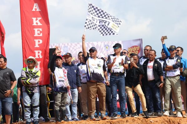 menjelang hari bayangkara ke 78 polda kepri menggelar kapolda cup motocross championship 2024 75019