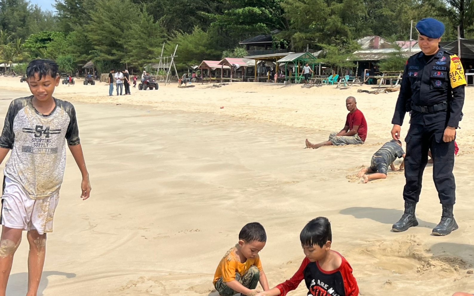 menjelang natal dan tahun baru operasi lilin seulawah 2024 siap amankan sejumlah lokasi wisata 82488