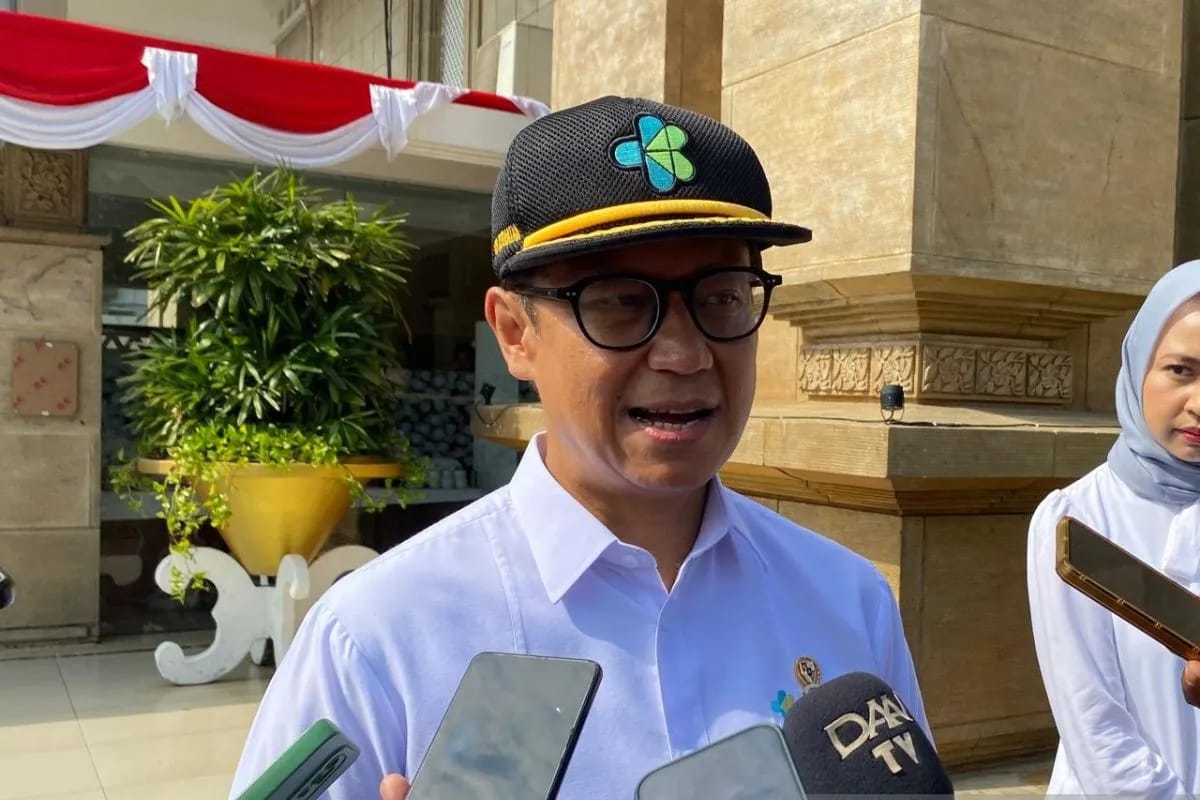 menkes siapkan tim untuk bantu korban erupsi gunung lewotobi di ntt 80584