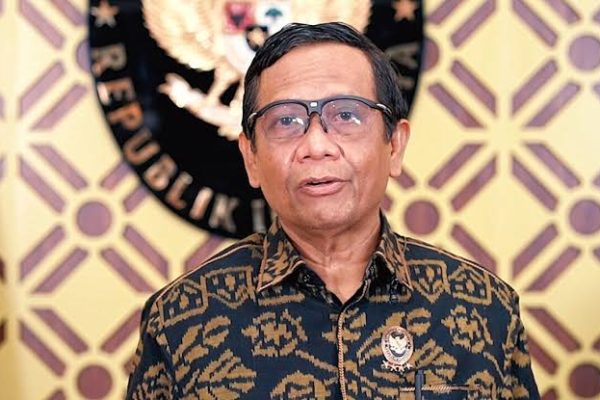 menko polhukam apresiasi kinerja dan inovasi polri dalam setahun terakhir 9496