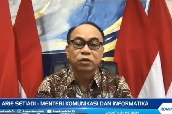 menkominfo ingatkan seluruh platform digital berantas judi online 74440