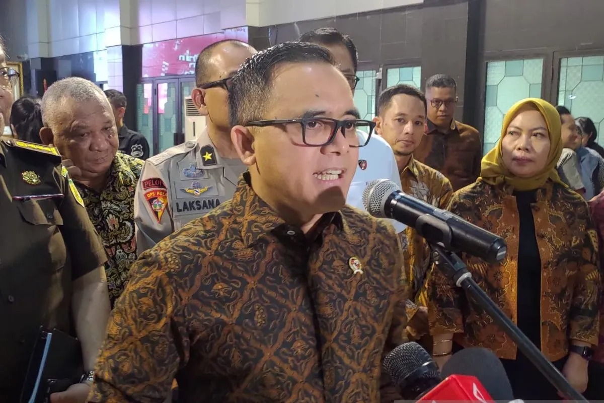 menpan rb asn dilarang like dan komen di akun medsos capres cawapres 65999