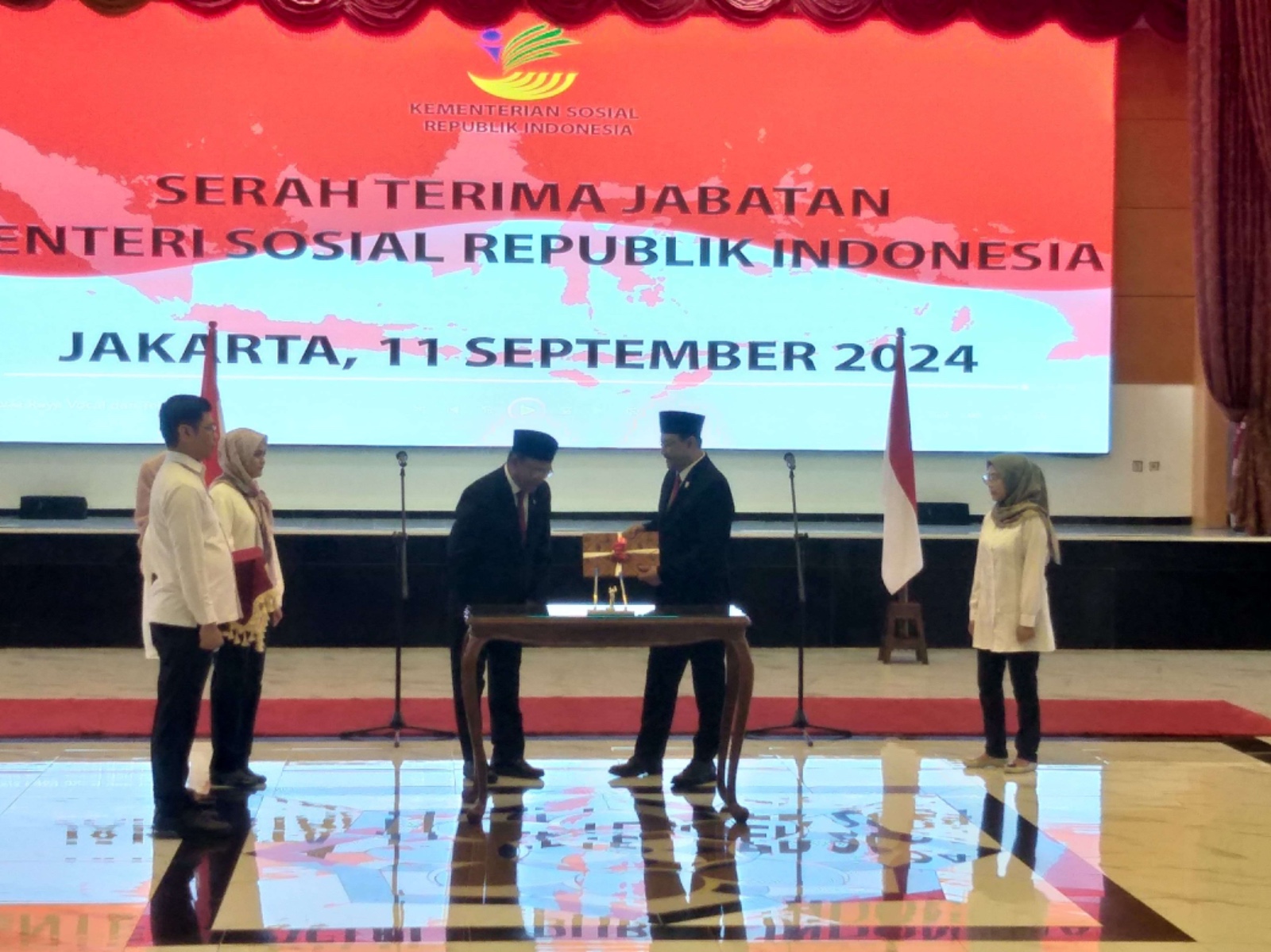 mensos mengajak jajarannya fokus tingkatkan kinerja program sosial 78717