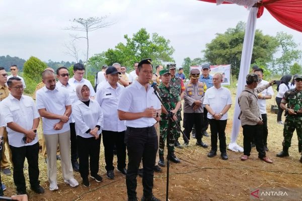 menteri ahy utamakan mediasi dalam penyelesaian sengketa tanah 72951