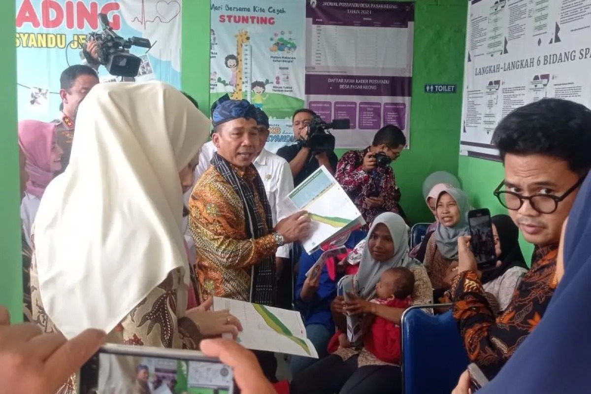 menteri kpk bkkbn minta daerah perkuat percepatan penurunan stunting 80376