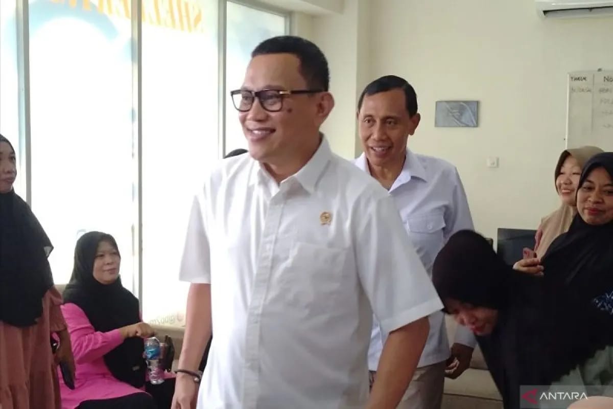 menteri ppmi 95 persen pekerja migran indonesia menjadi korban kerja nonprosedural 82397