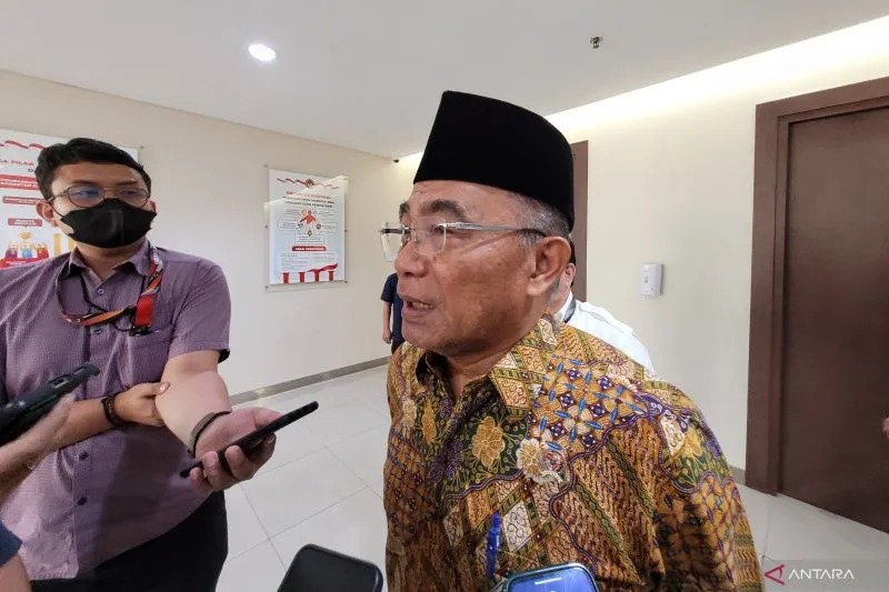 meski kini tak wajib menko pmk imbau masyarakat tetap patuhi protokol kesehatan 59596
