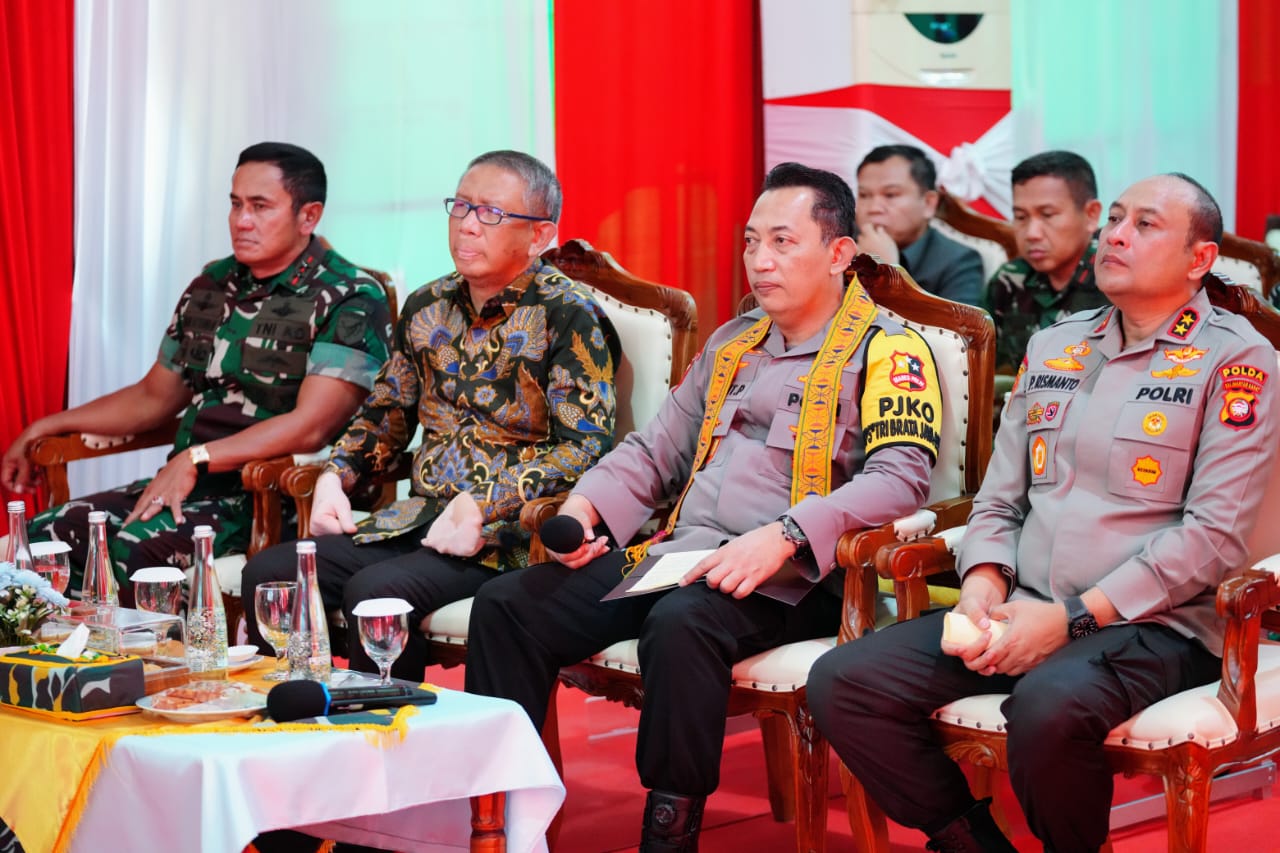 monitoring penanganan karhutla di kalbar kapolri sinergitas kunci utama 63051