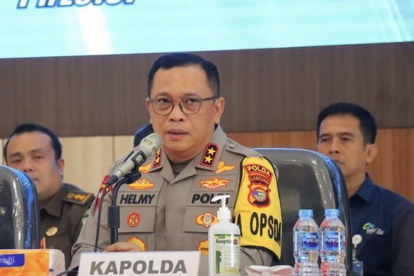 mudik menggunakan kendaraan pribadi kapolda lampung ajak pemudik agar lebih berhati hati 71711