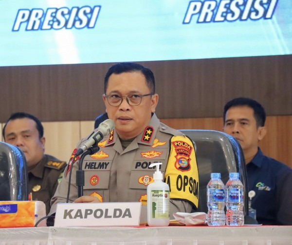 mudik menggunakan kendaraan pribadi kapolda lampung ajak pemudik agar lebih berhati hati 71711
