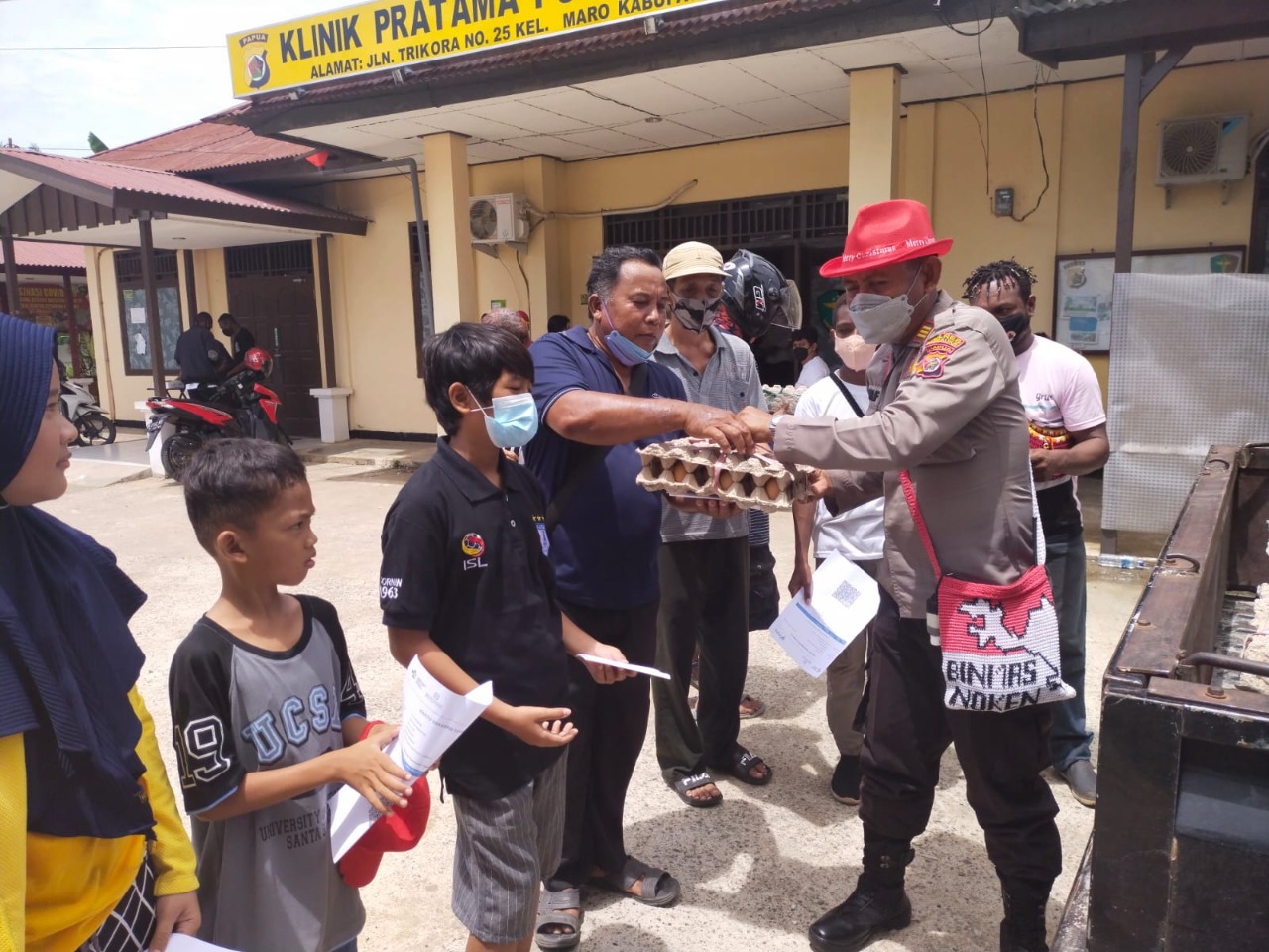 noken community development unit of merauke region accelerating covid 19 vaccination for merauke regency people 44663