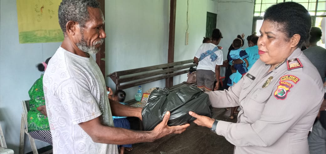 noken community development unit of mimika cooperates with women of kamoro tribe to make pon xx papua a success 42877