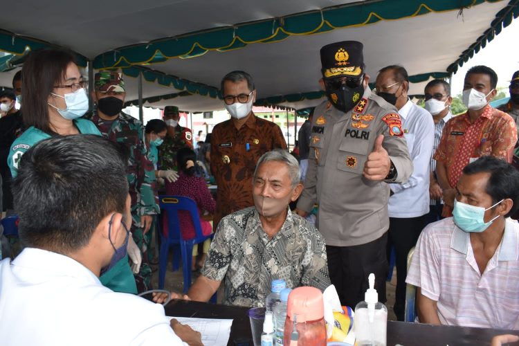 north sumatra regional police chief target 5000 vaccinations in pematang siantar city 43168