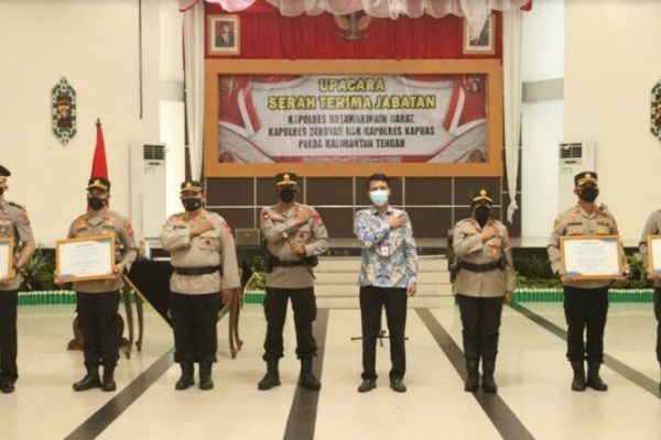 ombudsman ri beri penghargaan kepada 4 polres jajaran polda kalteng 23379