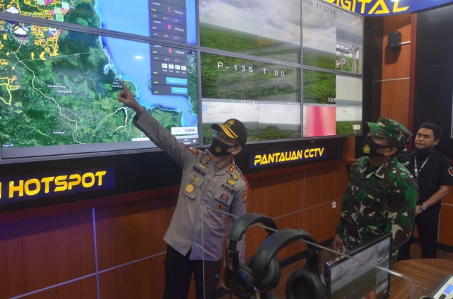 pangdam ii sriwijaya apresiasi kapolda jambi dalam penanganan karhutla 35130