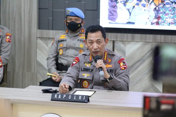 pasca bom bunuh diri polri amankan lima bom aktif dan tangkap 13 terduga teroris di jakarta makassar ntb 30942