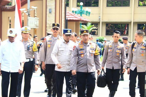 pastikan keamanan arus balik lebaran kapolri patroli udara jalur tol 72653