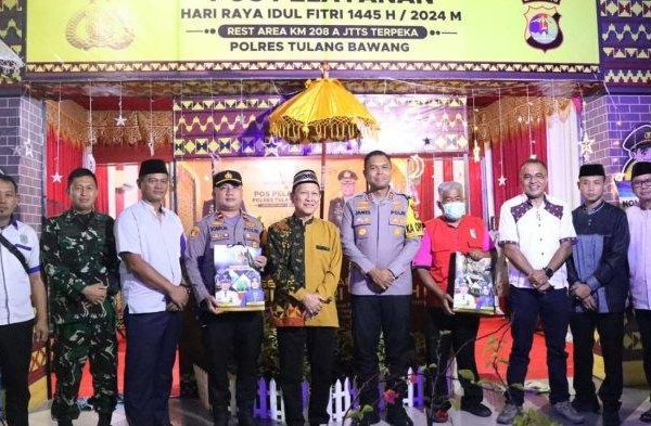 pastikan keamanan operasi ketupat krakatau 2024 kapolres tulang bawang kunjungi pos pam dan pos yan 72502