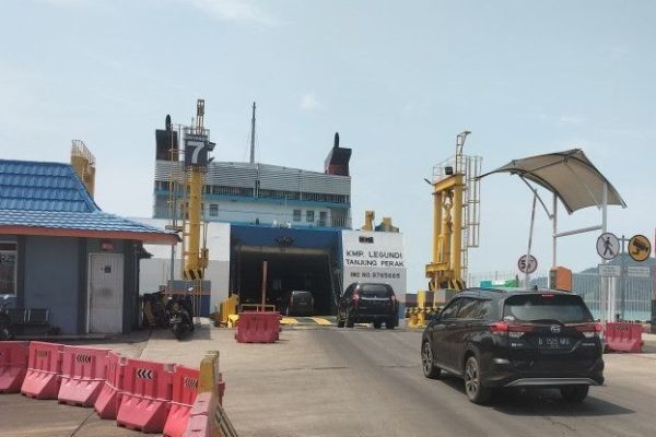 pastikan pemudik aman kapolda lampung pantau pelabuhan bakauheni 72311