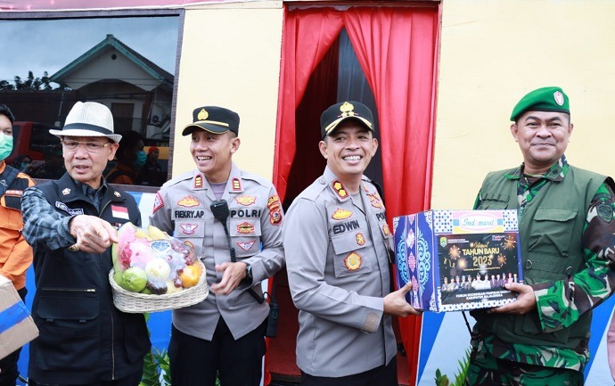 pastikan pengamanan natal dan tahun baru aman kapolres majalengka cek pos ops lilin lodaya 2022 52930