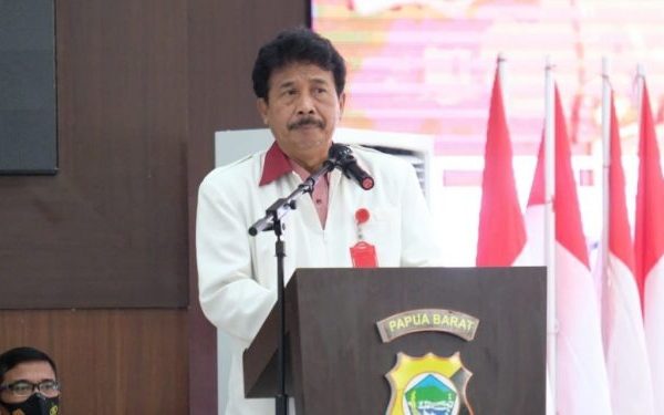 pemberian materi wawasan kebangsaan dari kepala bpip kepada bintara remaja polda papua barat 22962
