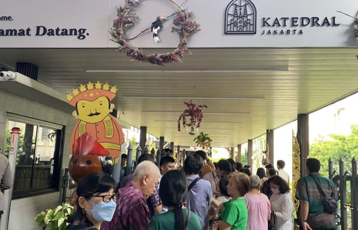 pemerintah pastikan ibadah misa berjalan lancar 68050