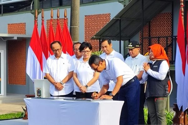 pemprov dki resmikan tps 3r bisa olah sampah hingga 50 ton per hari 69414