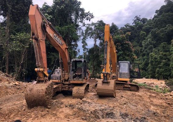 penambangan ilegal di batu kerbau polda jambi amankan 2 alat berat 16278