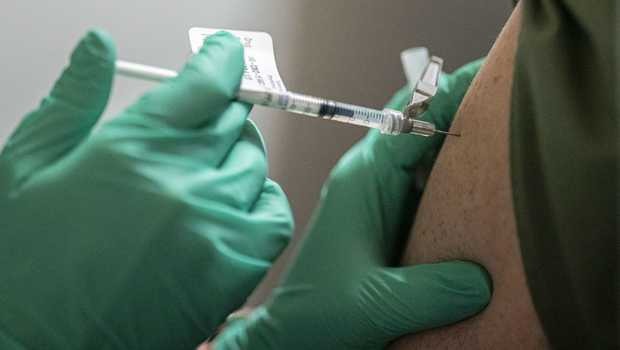 percepat target vaksinasi polda jabar siapkan 1 200 dosis vaksin untuk masyarakat umum 26912