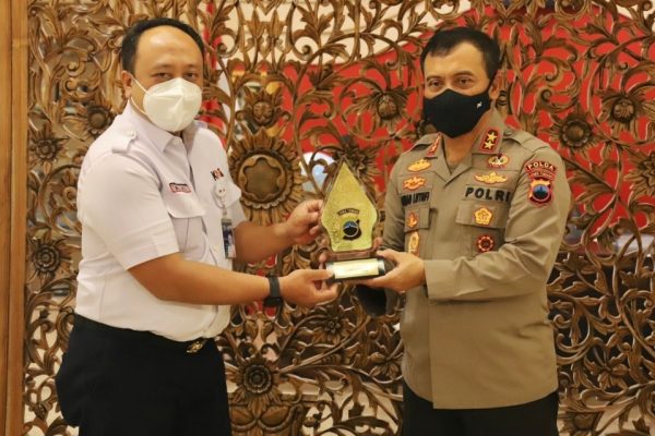 peresmian kerja sama polda jateng dengan pt kai dalam rangka penertban aset kai 22983