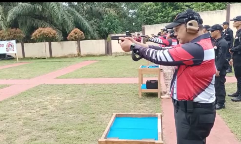 peringati hari bhayangkara ke 76 polda jambi gelar lomba menembak 47759