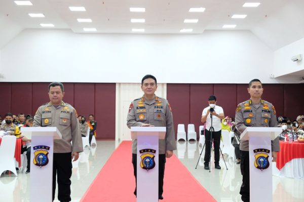 permudah urusan administrasi personel kapolda riau launching aplikasi e watpers dan e library serta mendirikan perpustakaan bhara daksa 48837