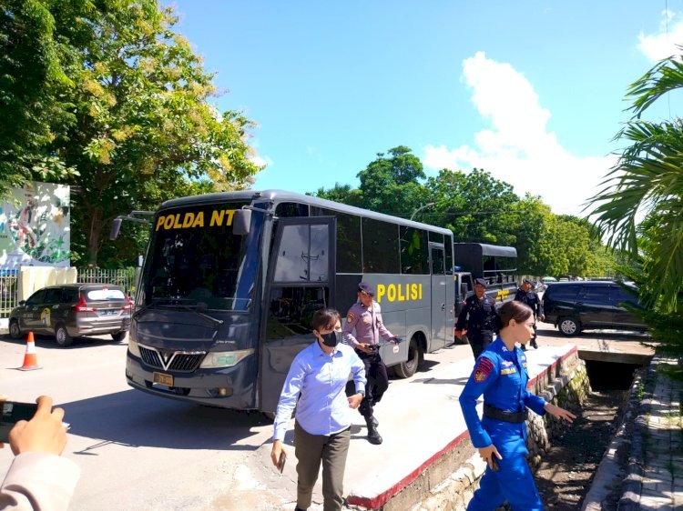 personel gabungan satgas omb polda ntt gelar patroli ciptakan kondisi aman kampanye pemilu 2024 69580