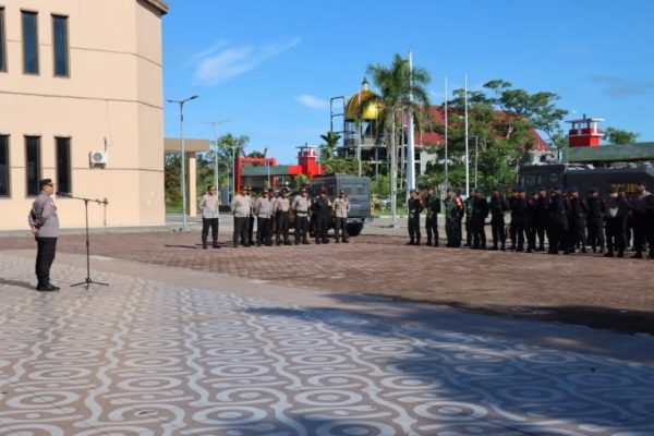 personel tni dan polri disebar amankan pleno pemilu di mimika 71159