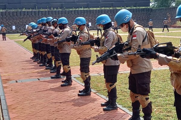 pertajam penembakan 152 garuda polri untuk misi perdamaian pbb antisipasi teror di wilayah konflik afrika tengah 13528
