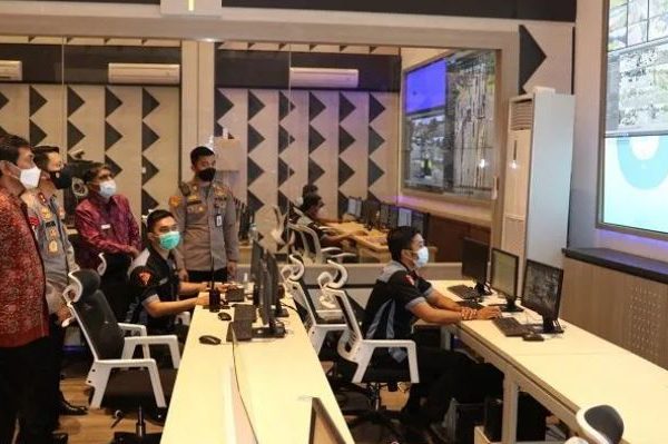 pimpinan ori laksanakan kunjungan ke polda bali 9270