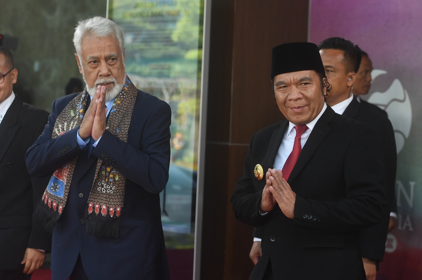 pm timor leste tiba di indonesia untuk ktt asean ke 43 63117
