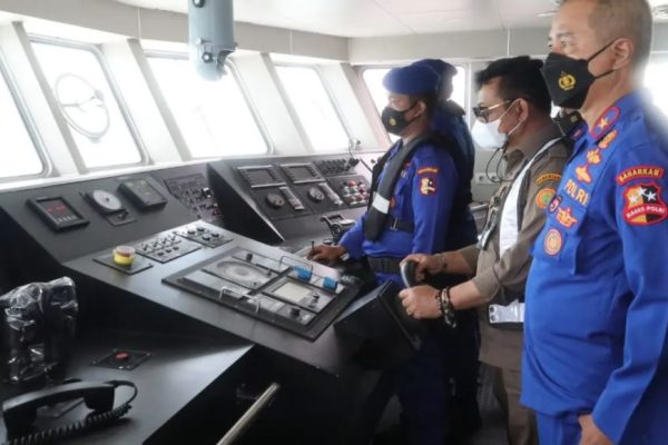 polairud mabes polri bersama mentan patroli laut awasi pangan berbahaya 25147