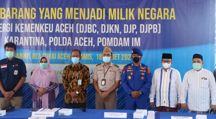 polda aceh dan bea cukai hibahkan 17 ton bawang merah ke sejumlah dayah 9058
