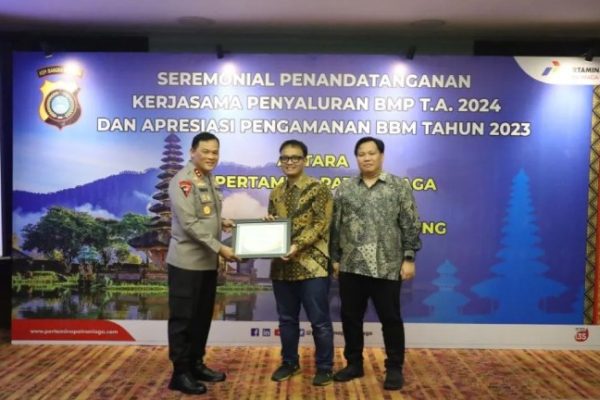 polda babel terima dua penghargaan dari pt pertamina patra niaga regional sumbangsel 71347