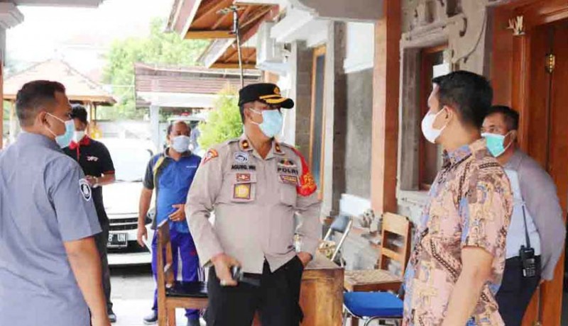polda bali bersama tni satpol pp sidak perkantoran saat ppkm darurat 29258